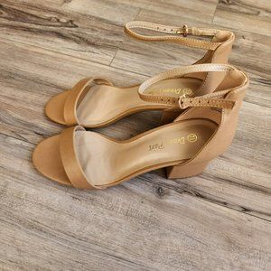 DREAM PAIRS Women's NUDE Chunk Light Low Heel Pump Sandals US Size 7.5